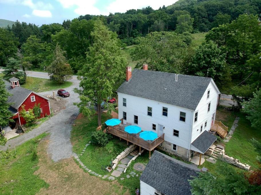 Craftsman Hideaway At The 1841 Farmhouse Chester Екстериор снимка